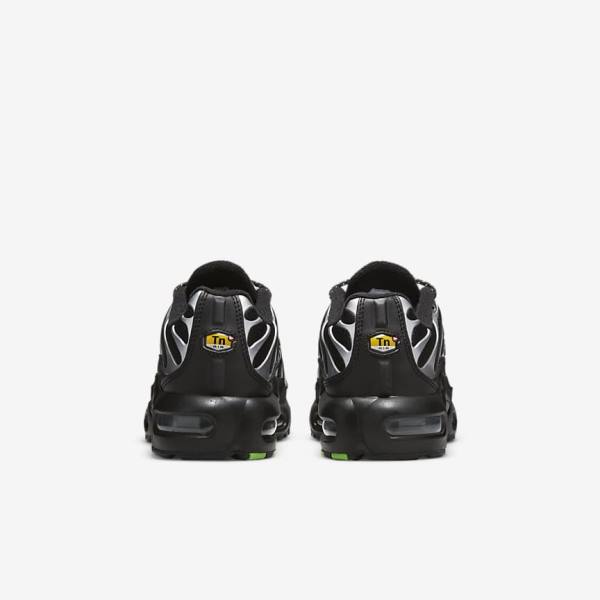 Nike Air Max Plus Older Dječje Tenisice Crne Zelene Metalne Srebrne Crne | NK345CLI