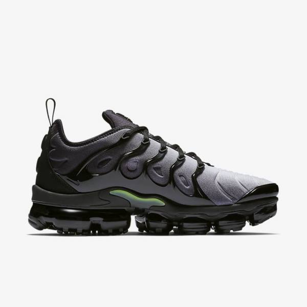 Nike Air VaporMax Plus Muške Tenisice Crne Bijele | NK374SEF