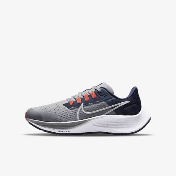 Nike Air Zoom Pegasus 38 Older Road Dječje Tenisice Za Trčanje Sive Tamnoplave Narančaste Bijele | NK940YUR