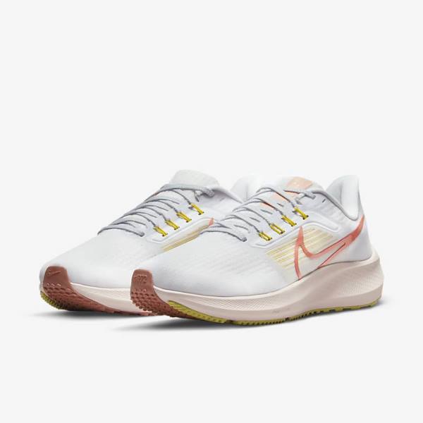 Nike Air Zoom Pegasus 39 Road Ženske Tenisice Za Trčanje Bijele Svijetlo | NK306YCT