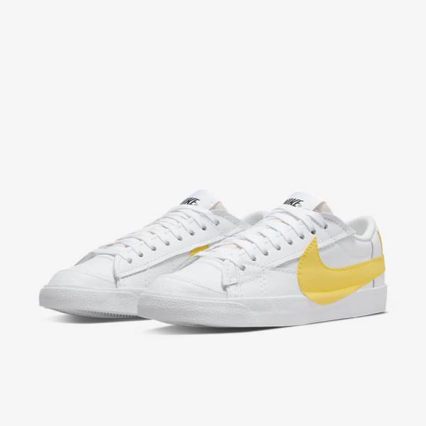 Nike Blazer Low Jumbo Muške Tenisice Bijele Crne Narančaste | NK512RND