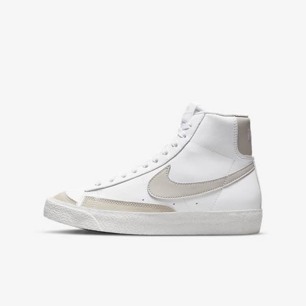 Nike Blazer Mid 77 SE Older Dječje Tenisice Bijele Svijetlo Bež | NK789VAR