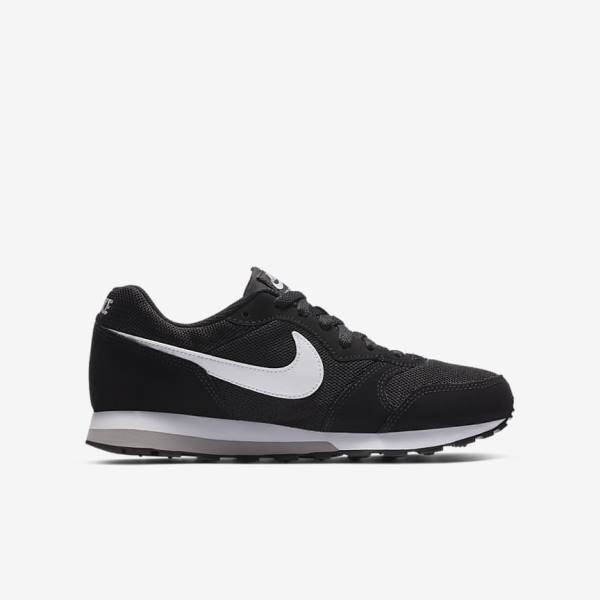 Nike MD Runner 2 Older Dječje Tenisice Crne Sive Bijele | NK096FGM