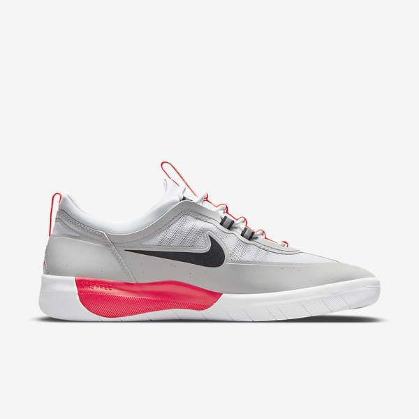 Nike SB Nyjah Free 2 Muške Skate Tenisice Sive Bijele Svijetlo Crvene Crne | NK510UDW